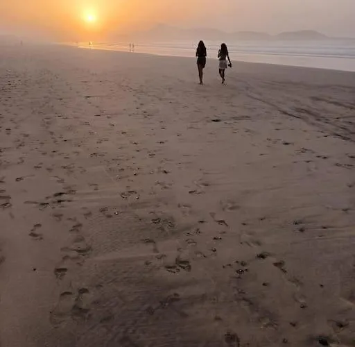 La Casa De La Playa * 宏达海滩